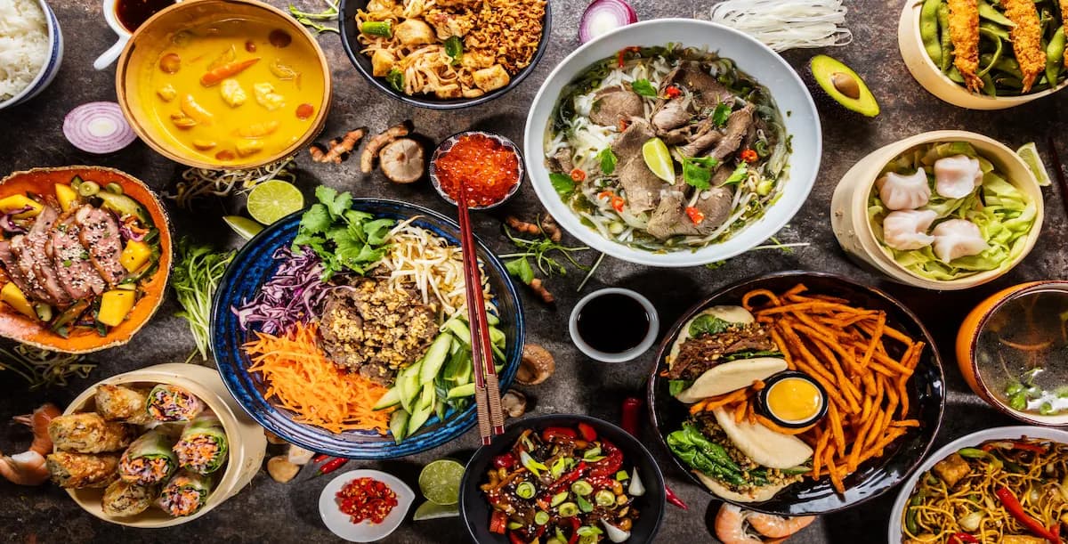 Bangkok Chinatown street food at night: the extraordinary food culture of the city